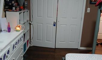 511 N ARMISTEAD St 303, Alexandria, VA 22312