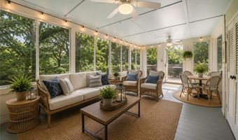 123 Oxford St, Cranston, RI 02920