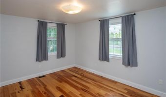 24 Southmayd St, Newport, RI 02840