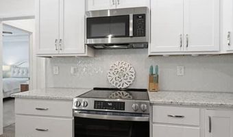 821 Fairway Rd, Ayden, NC 28513