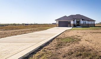 9767 Crow Ln, Adkins, TX 78101