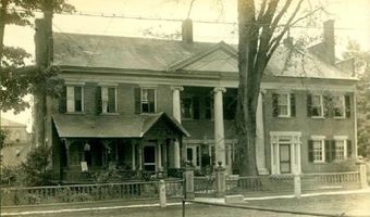 206 Pleasant St, Bennington, VT 05201