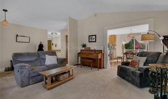 906 21st St SE, St. Cloud, MN 56304