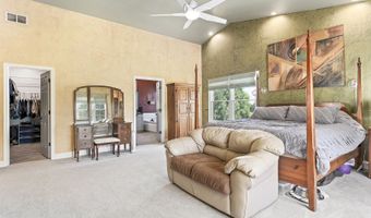 2320 Barrett Dr, Algonquin, IL 60102