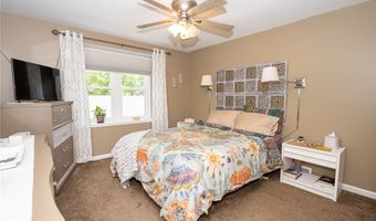 253 Old Oak Post Rd, Amherst, NY 14051