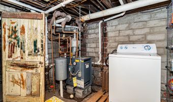 920 Clark Ave, Ames, IA 50010