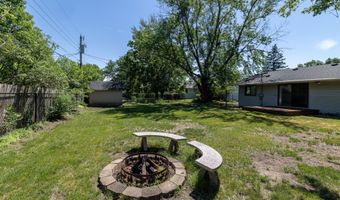 991 Cortland Dr, Apple Valley, MN 55124