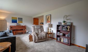 121 Florence Ave, Alliance, OH 44601