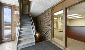 27 W530 High Lake Ave, Winfield, IL 60190