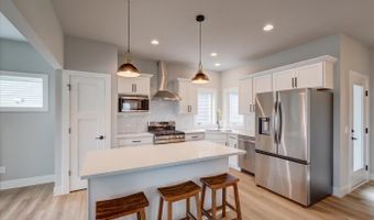 4820 Lacy Rd, Fitchburg, WI 53711