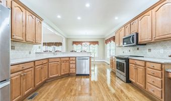 2429 Hickory Forest Dr, Asheboro, NC 27203