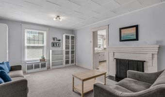 31 Wiley St, Bangor, ME 04401