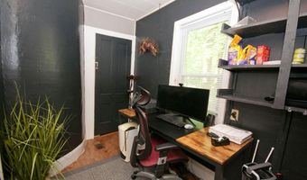 198 3rd St, Bangor, ME 04401