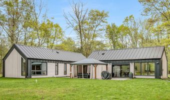 72 Keats Ln, Albrightsville, PA 18210