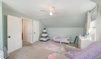 1016 Argyle Ct, Alma, MI 48801