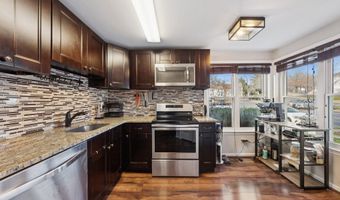 7307 CASTLEBERG Ct, Alexandria, VA 22315