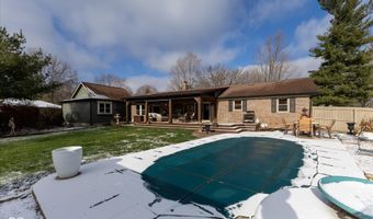 6813 Connie Dr, Avon, IN 46123