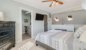 5 Gumtree Rd H-3, Hilton Head Island, SC 29926