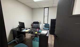 208 E LAKE Ave, Auburndale, FL 33823