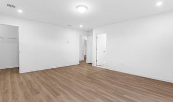 393 Southern Blvd, Bayville, NJ 08721