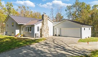 472 Dunn Rd, Belgrade, ME 04917