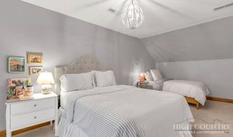 165 Leighway Ln, Banner Elk, NC 28604