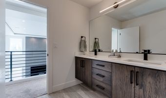 967 S 66TH Pl, Springfield, OR 97478