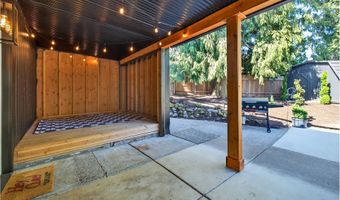 19751 FALCON Dr, Oregon City, OR 97045