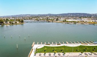 2007 Stanford St, Alameda, CA 94501