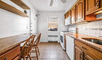 6 Gainesborough 1B, River Edge, NJ 07661