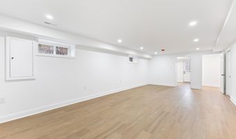 2016 32ND St SE, Washington, DC 20020