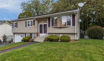 7 Laurel St, North Providence, RI 02911