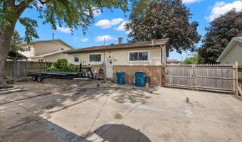 539 W Rose Ave, Addison, IL 60101