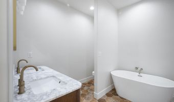 17 Builders Ln, Anderson, MO 64831