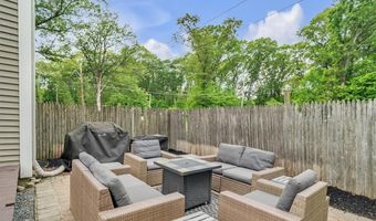 23 Blissdale Ave, Cumberland, RI 02864