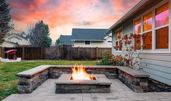 20382 Penhollow Ln, Bend, OR 97702