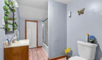 14 Parker St, Central Falls, RI 02863