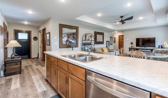 323 Fairgrounds Rd 4, Alexandria, MN 56308