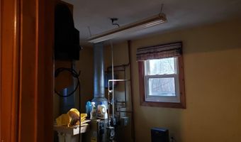 30 Hollywood Ave, Coventry, RI 02816