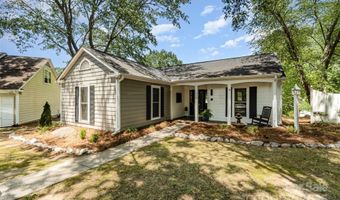 2722 Hillmont Dr, Charlotte, NC 28226