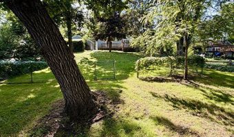 40541 N IL ROUTE 83, Antioch, IL 60002