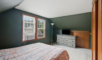 84 Lakeview Ave, Cheshire, CT 06410