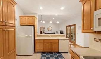 6 Windward Cir, Narragansett, RI 02882