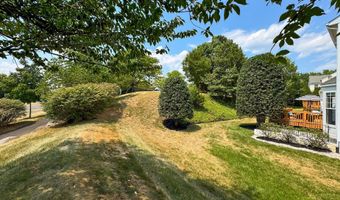 43820 LAUREL RIDGE Dr, Ashburn, VA 20147