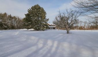 137 China Rd, Albion, ME 04910