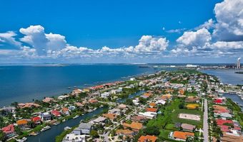 6305 MARBELLA Blvd, Apollo Beach, FL 33572
