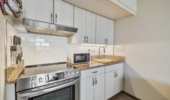 1717 Mott Smith Dr 1909, Honolulu, HI 96822