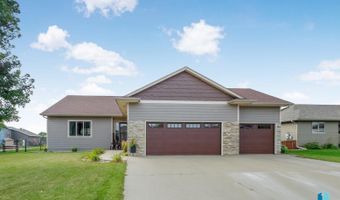 2605 E Sunflower St, Brandon, SD 57005