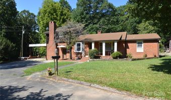1108 Pine Hill Rd, Asheboro, NC 27205