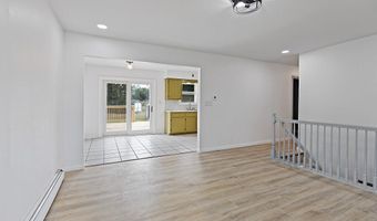 62 Fletcher Rd, Auburn, ME 04210